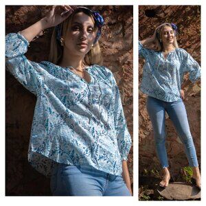 SOHANA Peasant Top Blouse Floral Bohemian India Cotton size M Relaxed Blue White